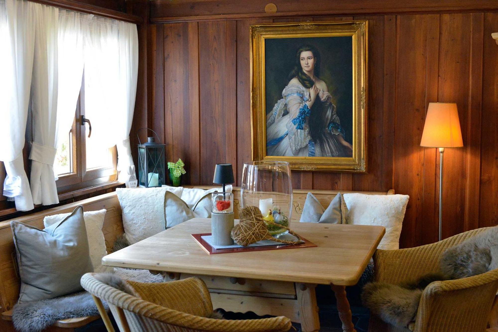 Hotel Hirschen Menzenschwand-Hinterdorf エクステリア 写真